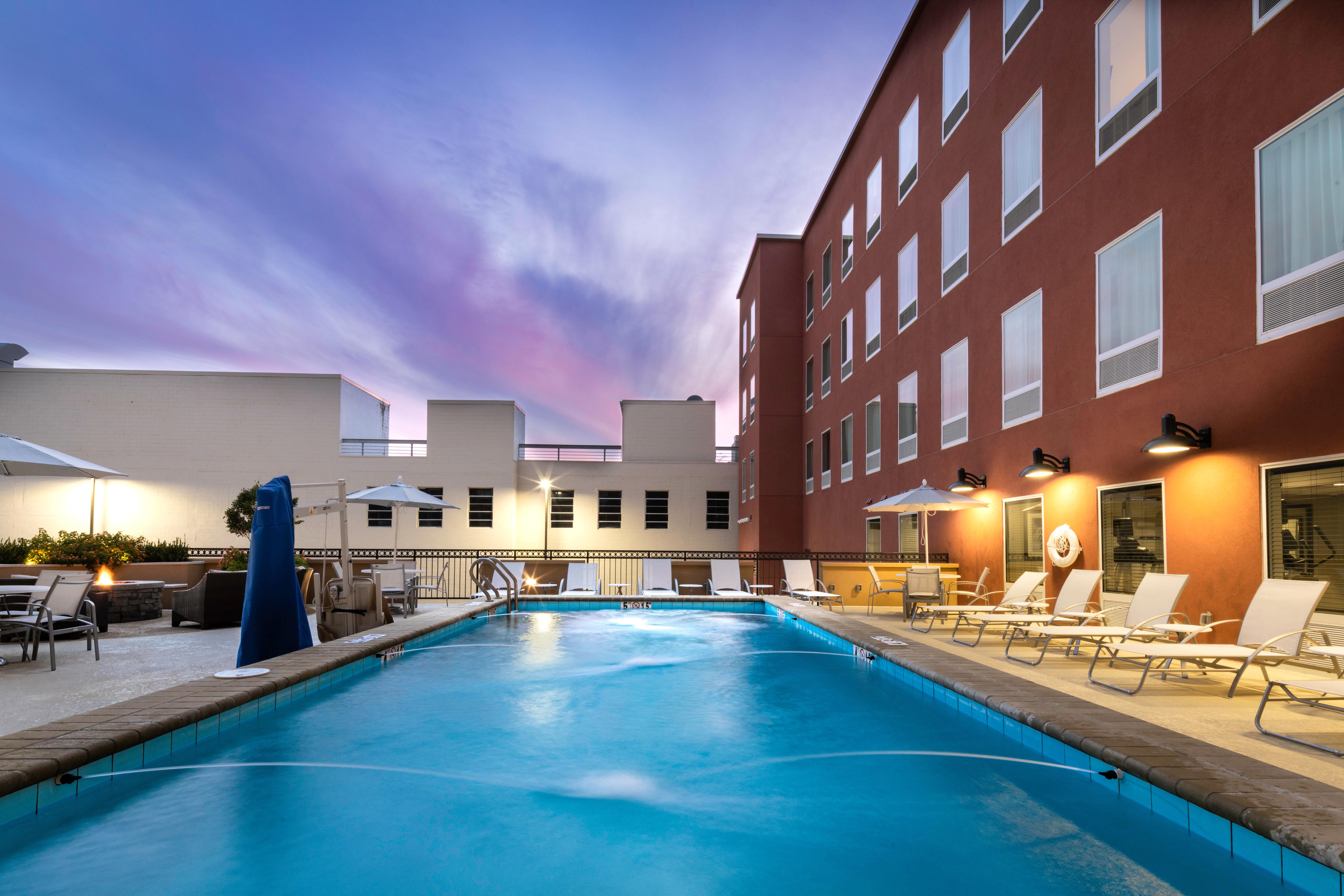 Staybridge Suites Montgomery - Downtown By Ihg Kültér fotó